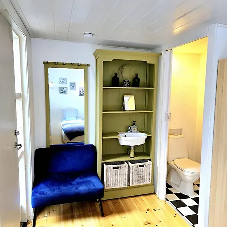 Guest house 'blue House' In Vintage Villa&garden Copenhagen
