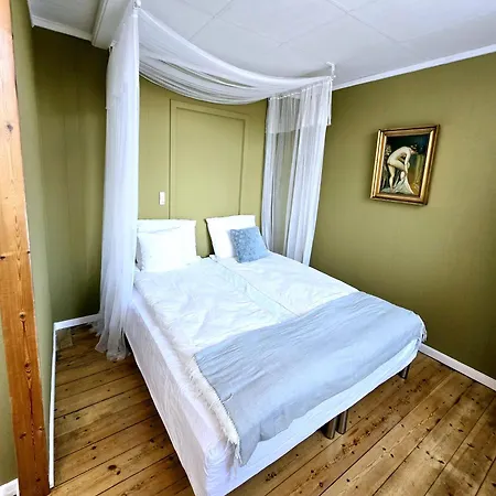 'blue House' In Vintage Villa&garden Penzion