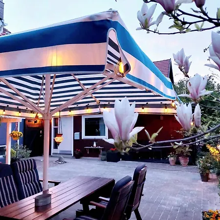 Affittacamere 'blue House' In Vintage Villa&garden Copenaghen