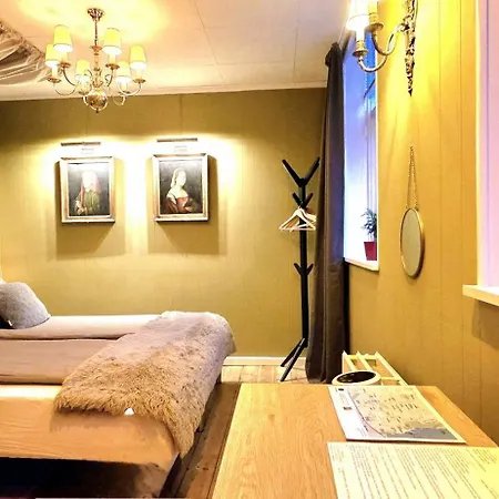 'blue House' In Vintage Villa&garden Guest house *