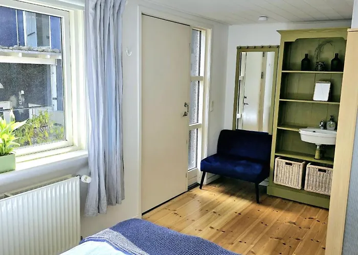 'blue House' In Vintage Villa&garden Penzion Kodaň