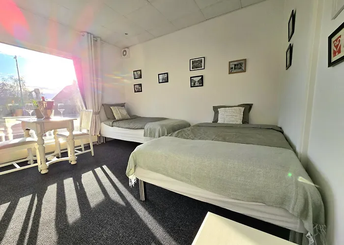 Penzion 'blue House' In Vintage Villa&garden *