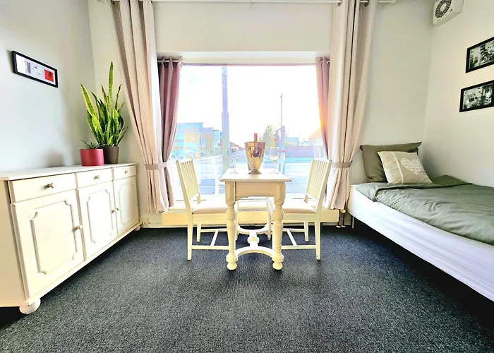 'blue House' In Vintage Villa&garden Penzion