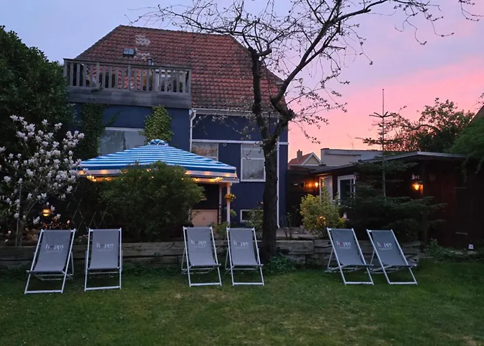 'blue House' In Vintage Villa&garden Kodaň